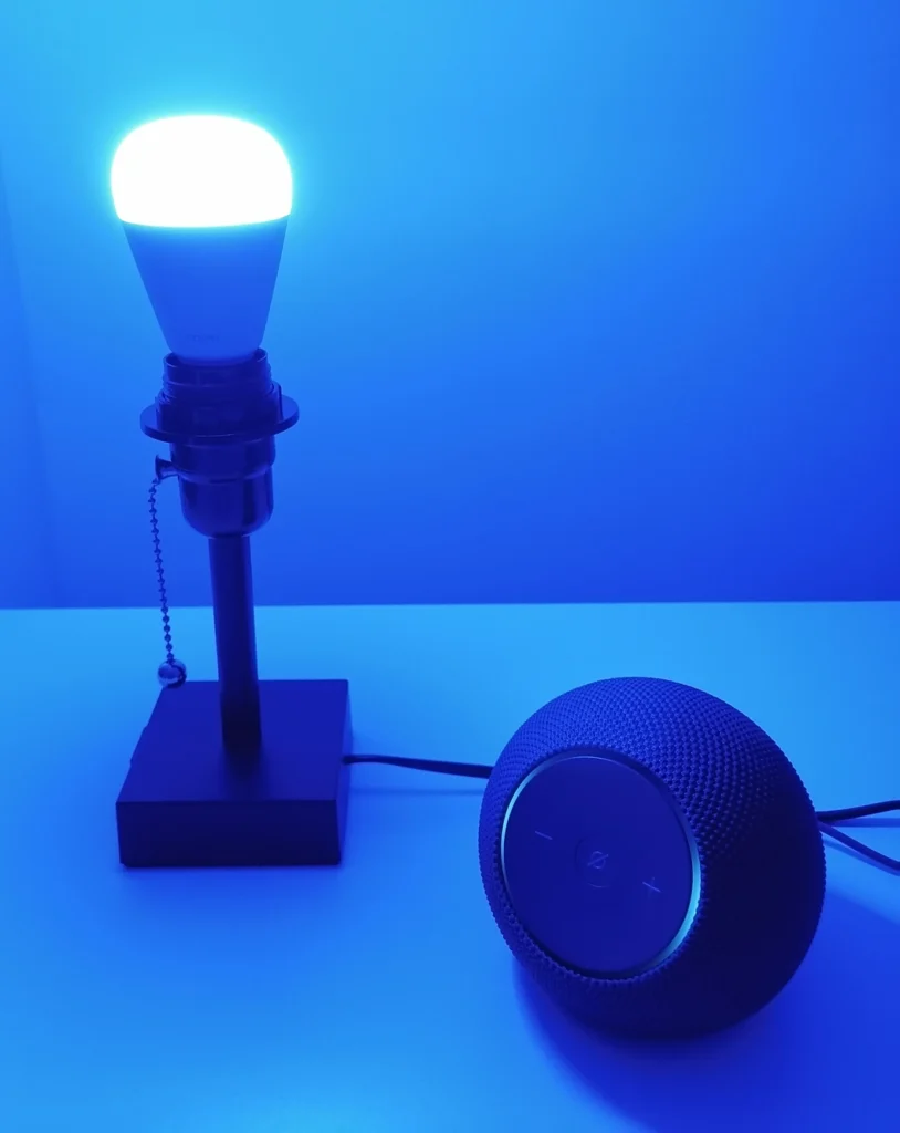 aqara t2 bulb lit blue next to echo dot max thread border router